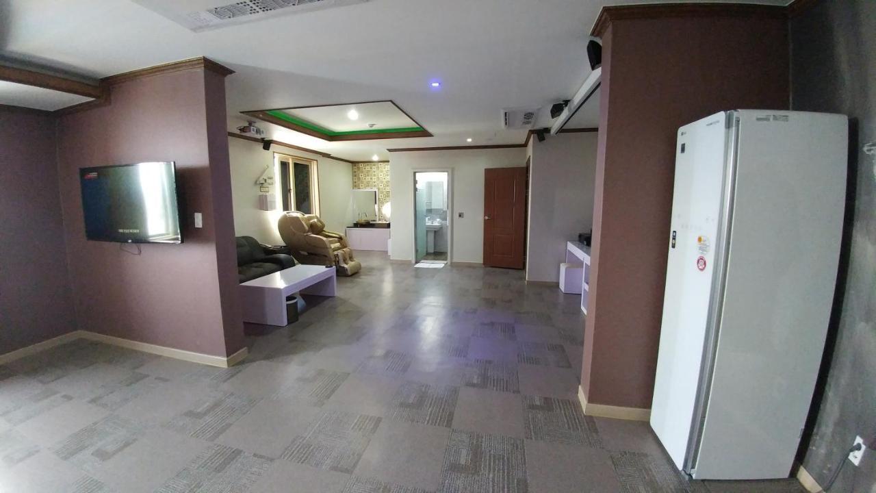 Iris Hotel Szoszan Kültér fotó